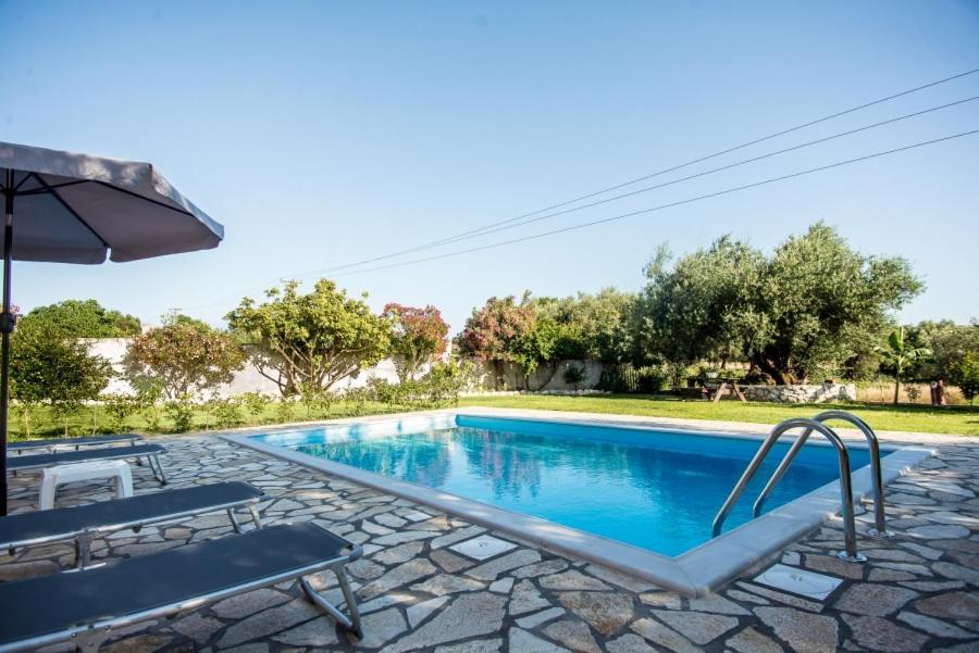 Villa Irida Afrato Экстерьер фото