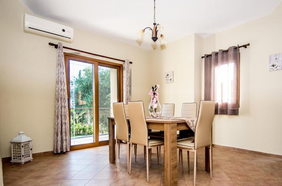 Villa Irida Afrato Экстерьер фото