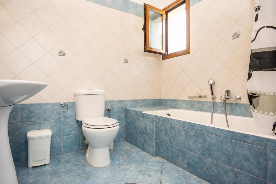 Villa Irida Afrato Экстерьер фото